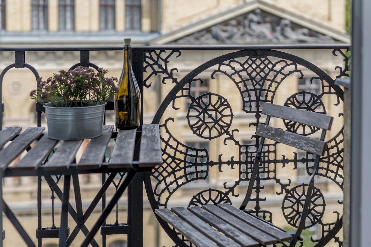 Astoria Balcony Apartment Budapeste Exterior foto